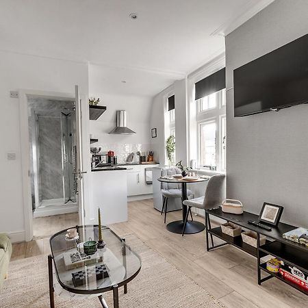 The Stafford Apartment London Exterior photo
