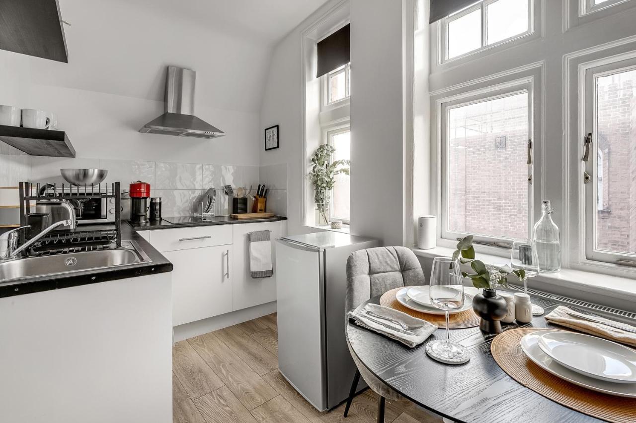 The Stafford Apartment London Exterior photo