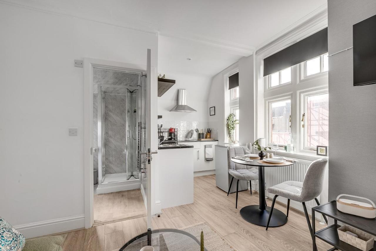 The Stafford Apartment London Exterior photo