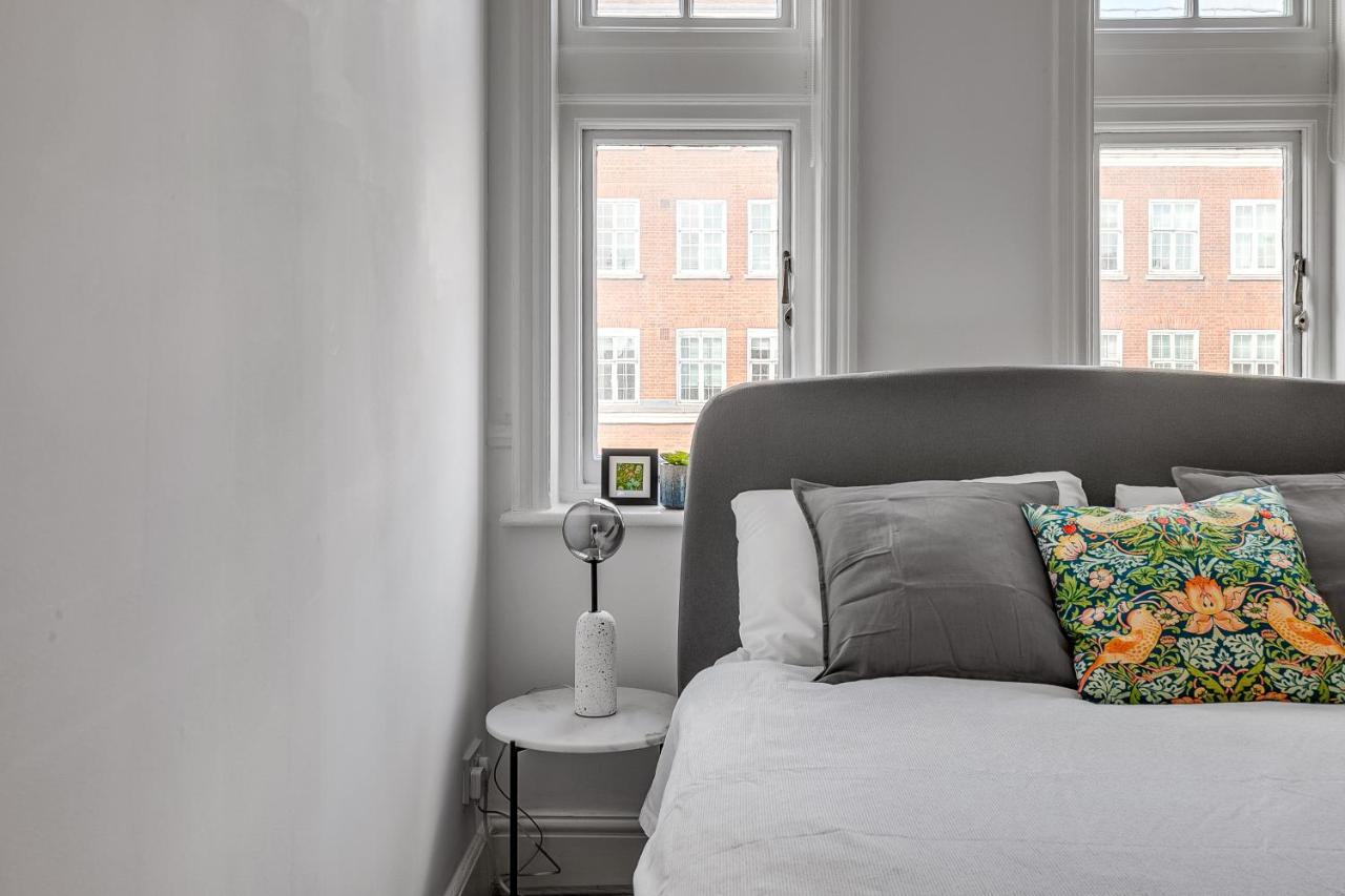 The Stafford Apartment London Exterior photo